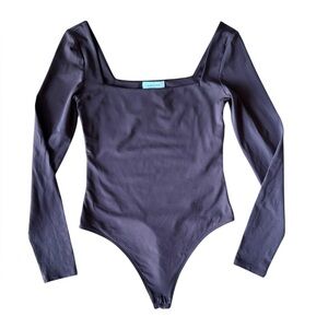 Aritzia Babaton Medium Contour Bodysuit Brown Square Neck Long Sleeve Thong Snap